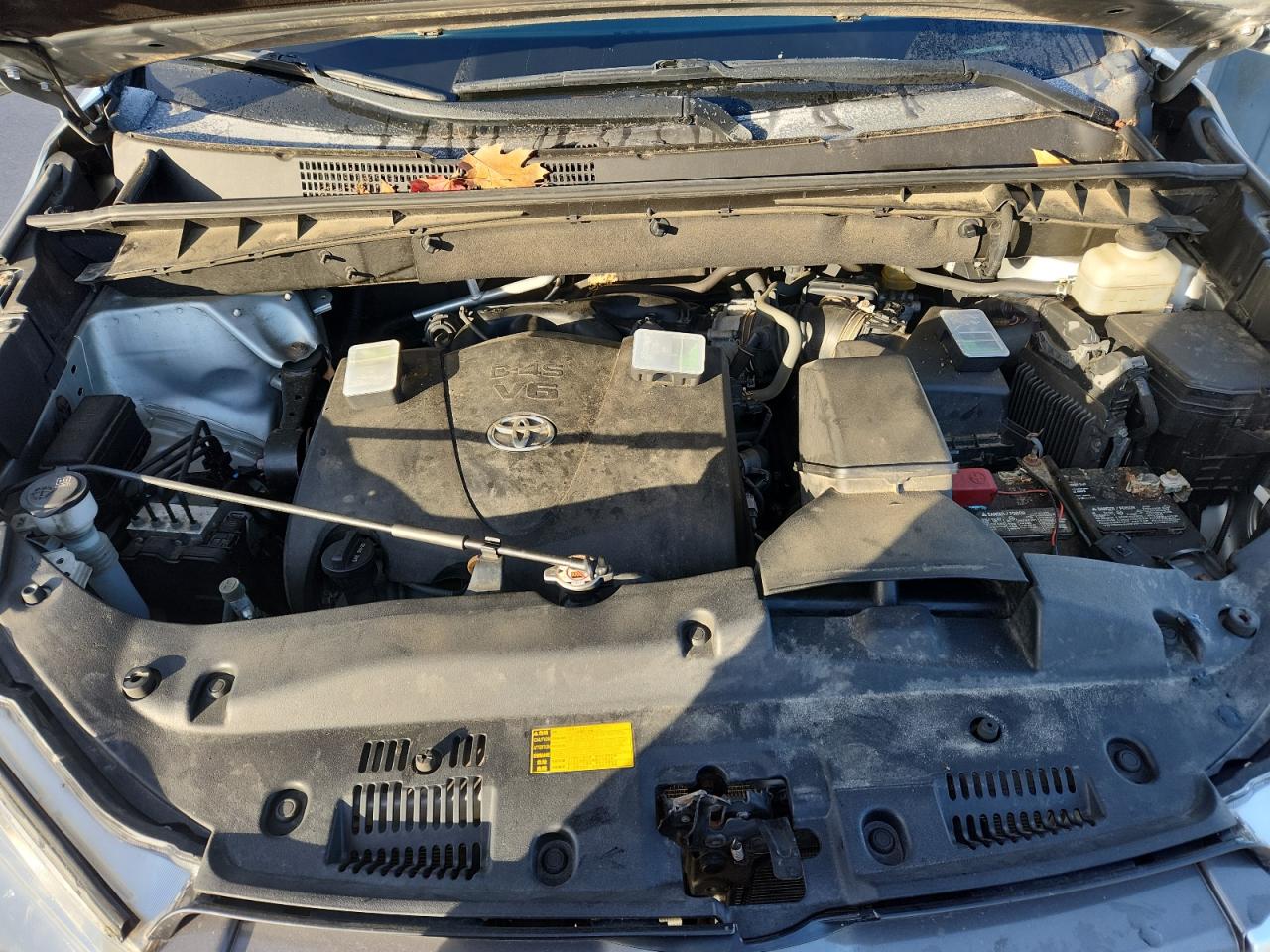 TOYOTA HIGHLANDER LE