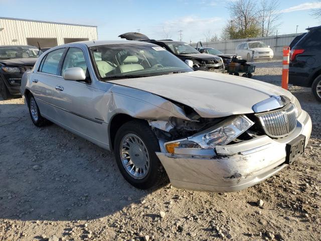 1998 LINCOLN TOWN CAR C #3301844380