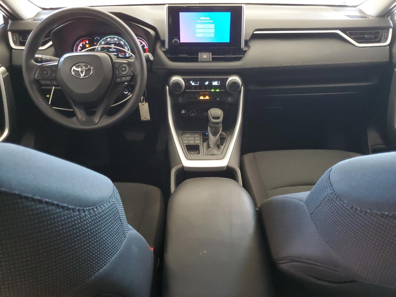 TOYOTA RAV4 LE