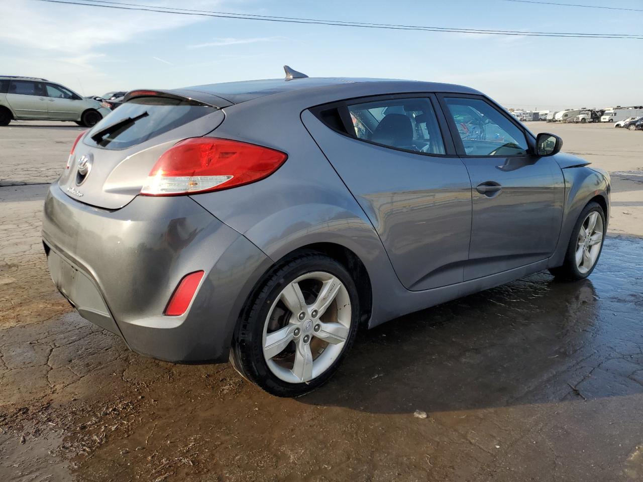 HYUNDAI VELOSTER