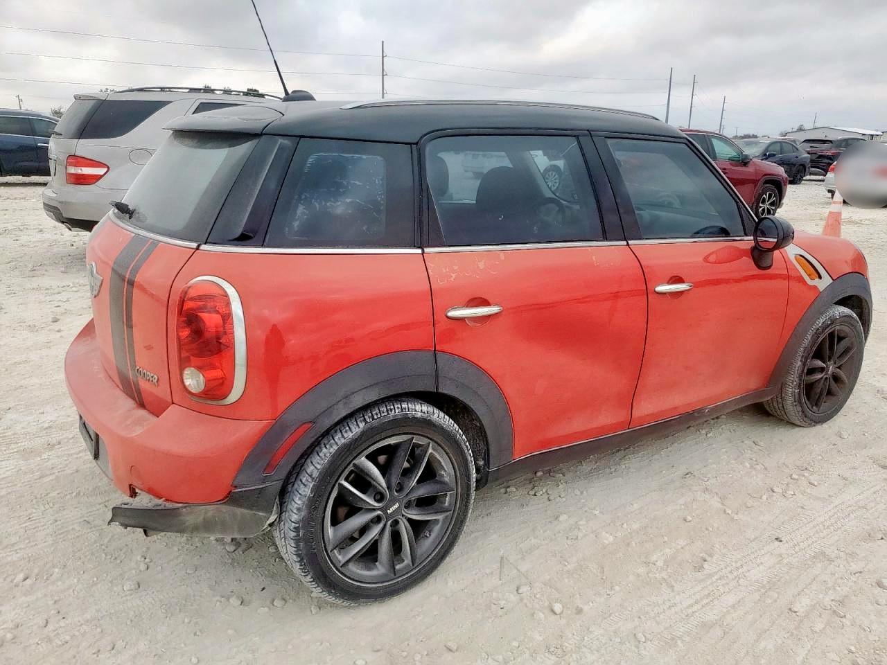 MINI COOPER COUNTRYMAN