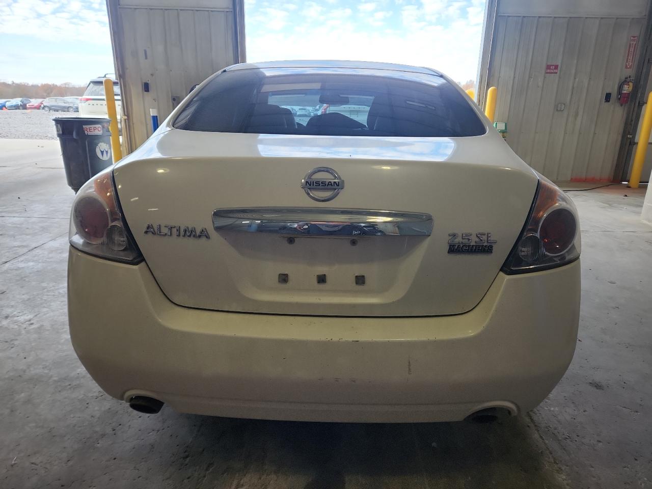 NISSAN ALTIMA BASE