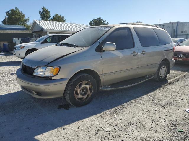 Global Auto Auctions: 2002 TOYOTA SIENNA LE