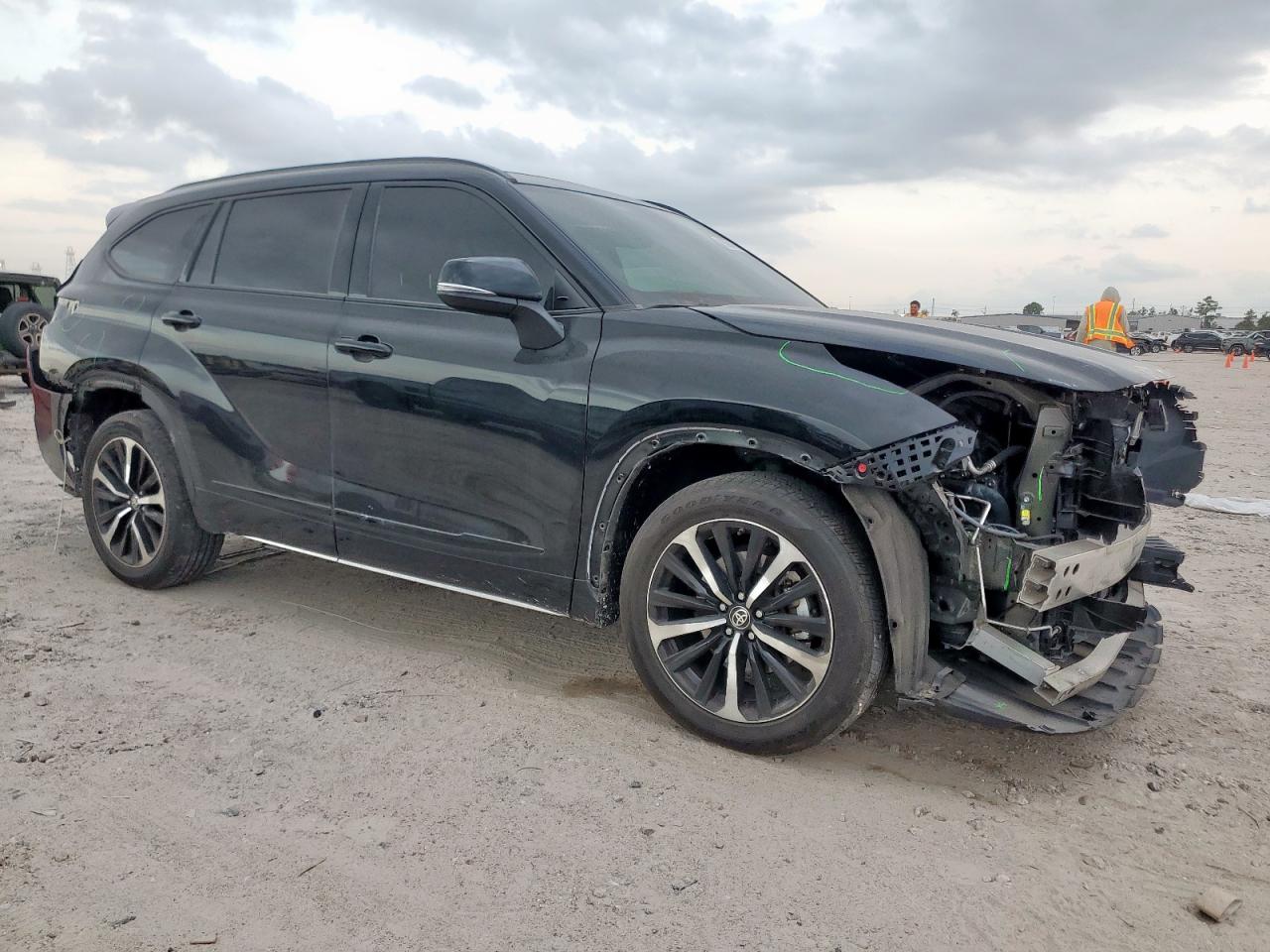 TOYOTA HIGHLANDER XSE