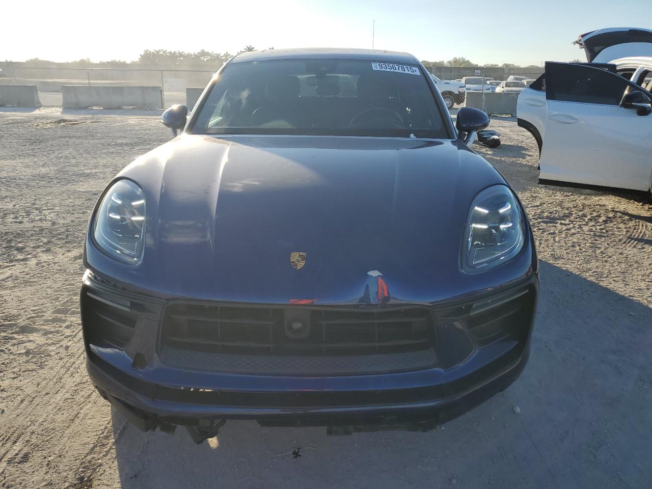 PORSCHE MACAN BASE