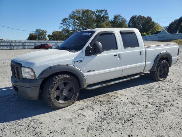 Global Auto Auctions: 2005 FORD F250 SUPER