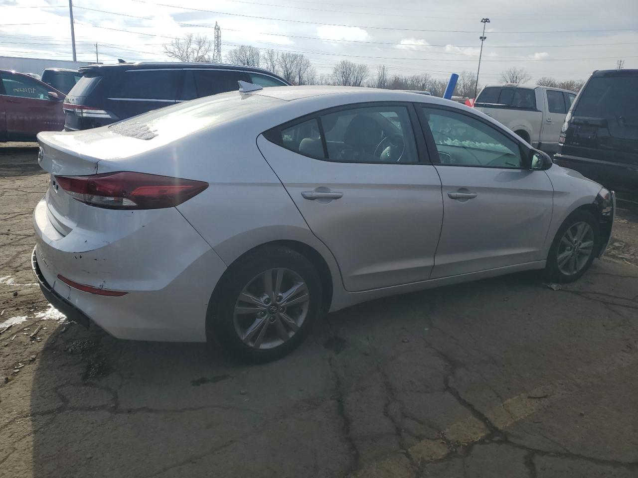HYUNDAI ELANTRA SEL