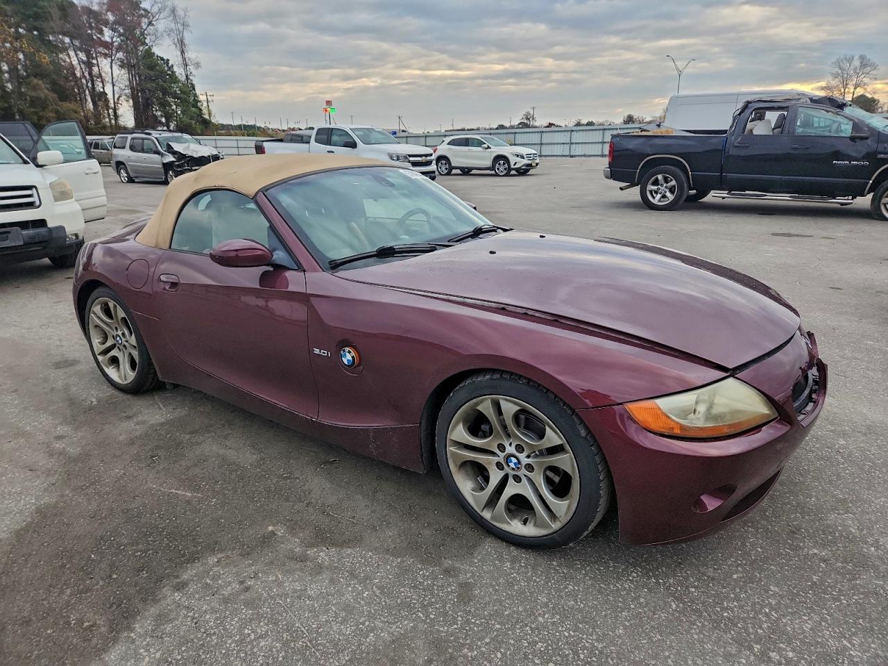 Lot #3298051211 2004 BMW Z4 3.0