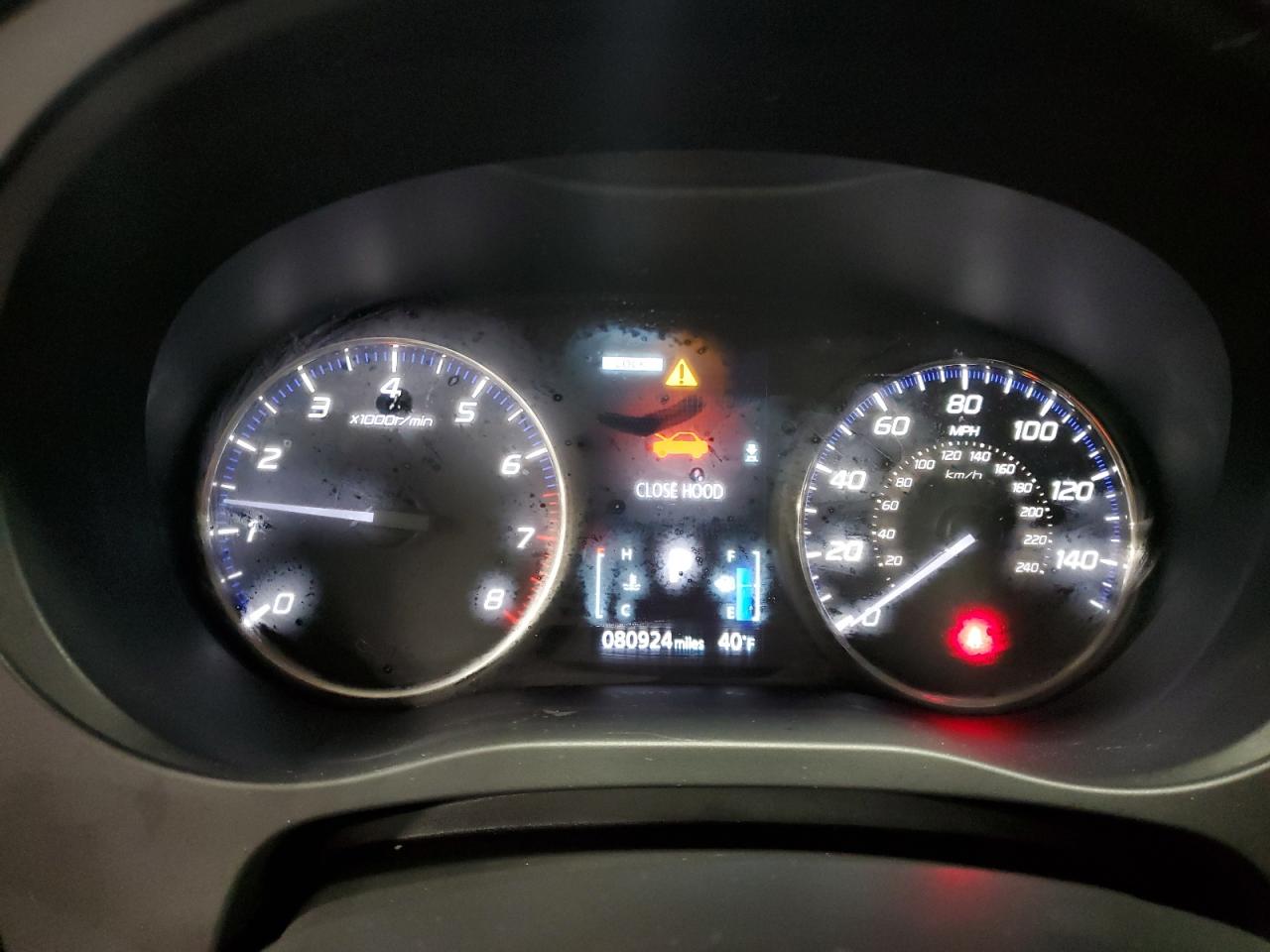 MITSUBISHI OUTLANDER SE