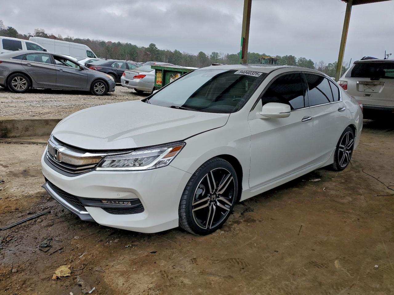 Lot #3302869940 2016 HONDA ACCORD TOU