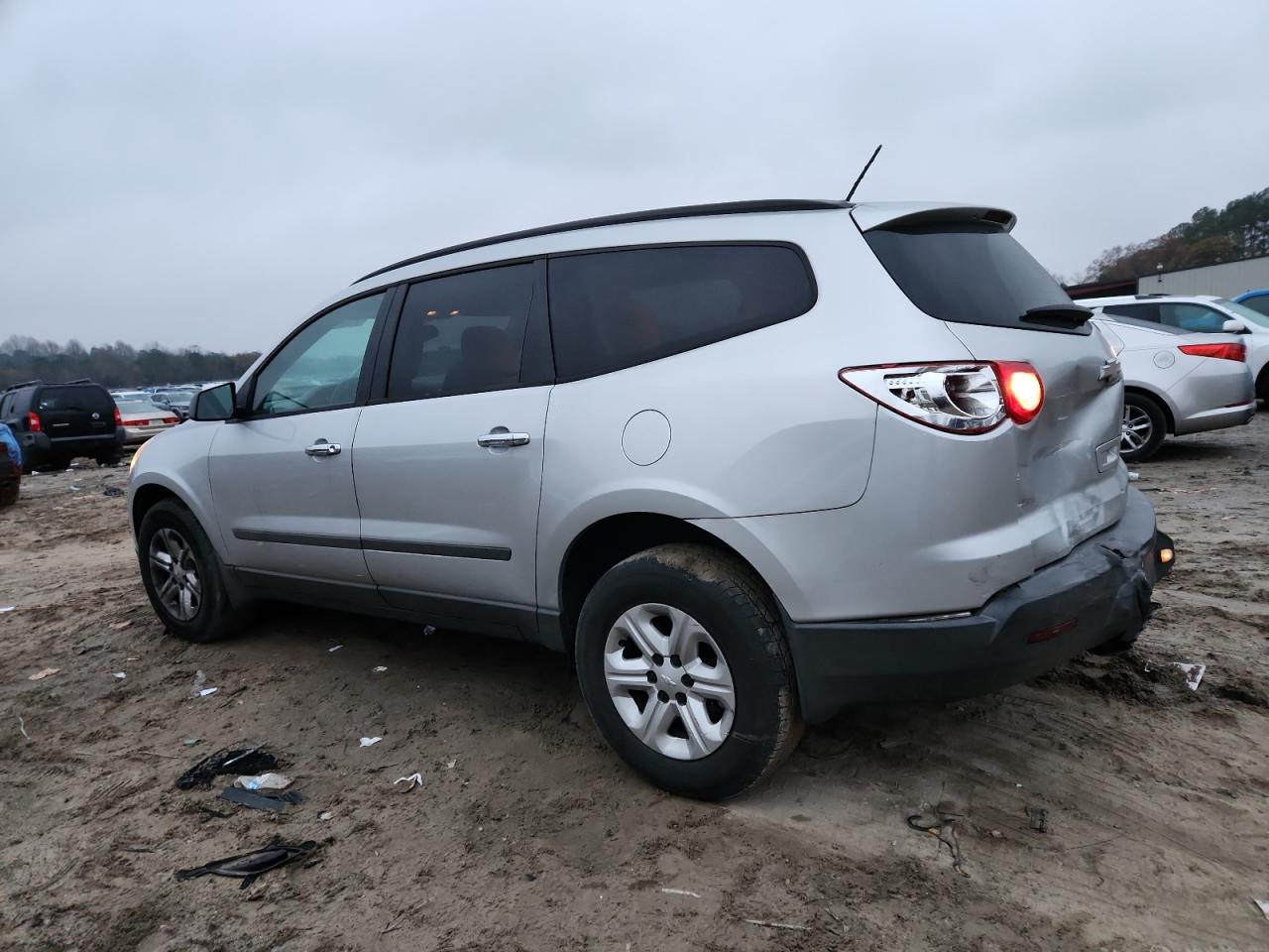 CHEVROLET TRAVERSE LS