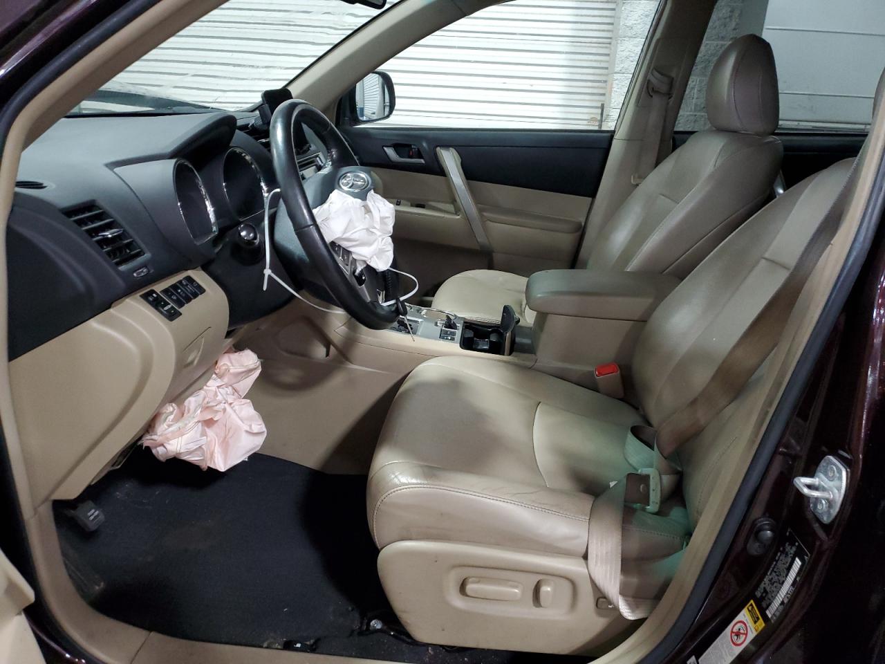 TOYOTA HIGHLANDER BASE