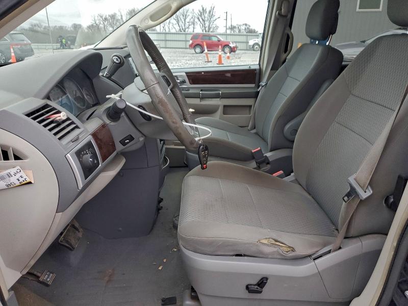 2010 CHRYSLER TOWN & COU #3302770386