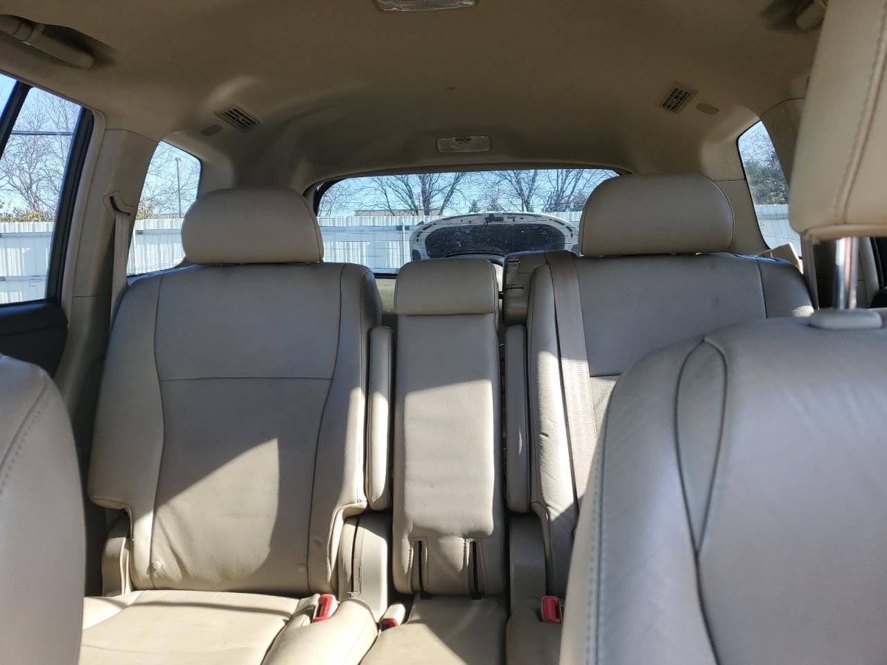 TOYOTA HIGHLANDER LIMITED