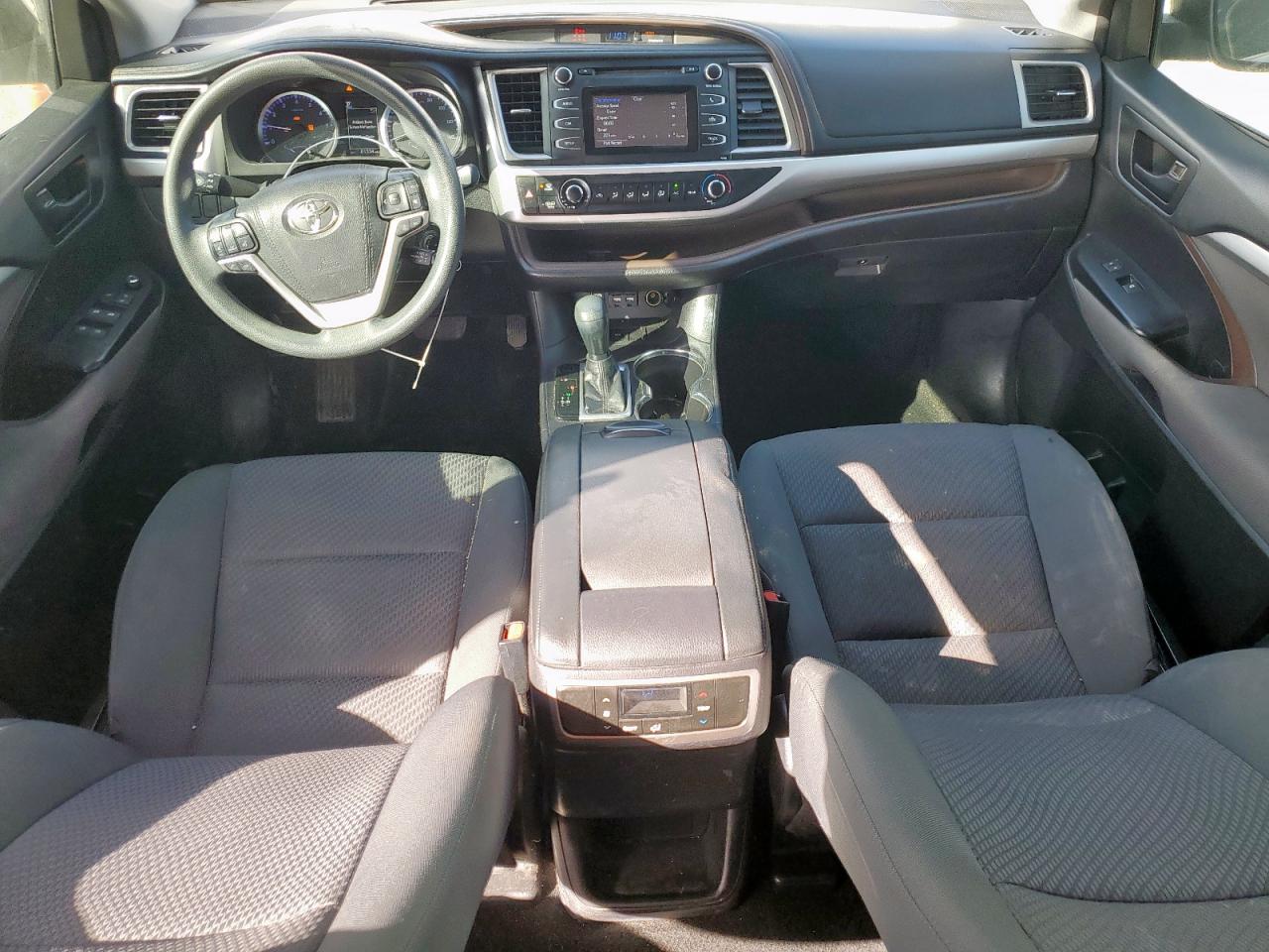 TOYOTA HIGHLANDER LE