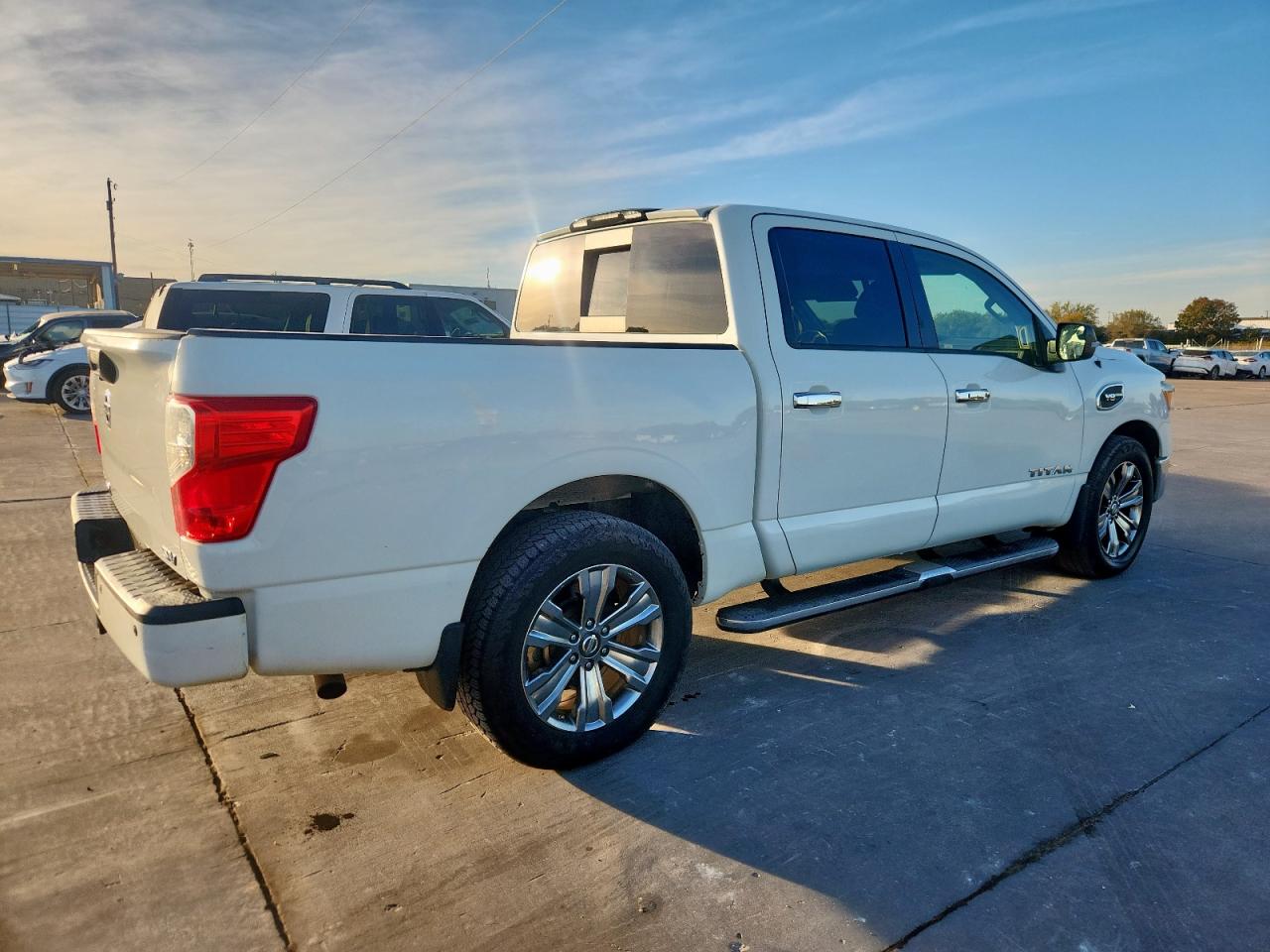 Lot #3309180616 2017 NISSAN TITAN SV