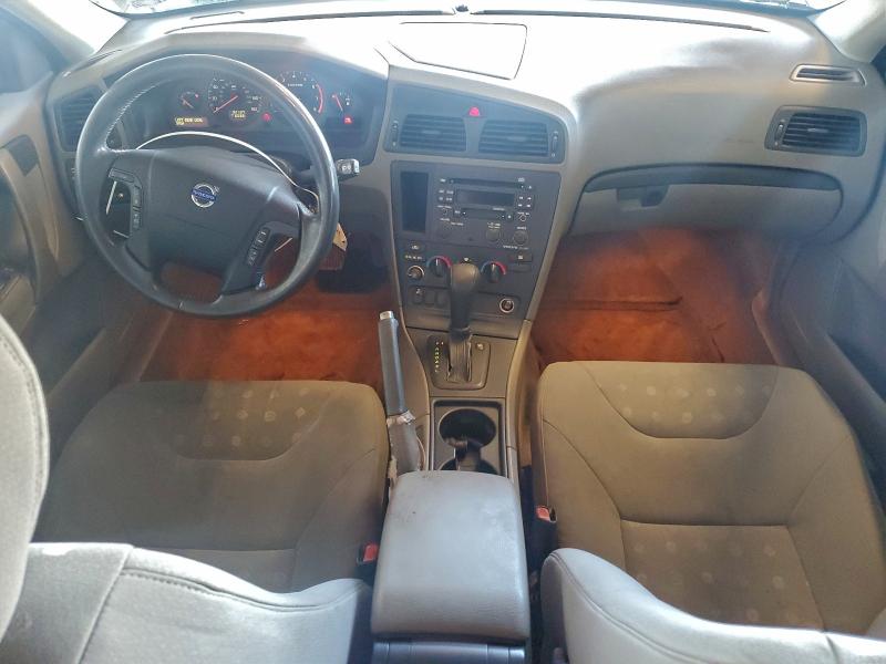 2003 VOLVO V70 #3302746039