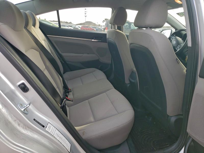 2019 HYUNDAI ELANTRA SE #3305305308