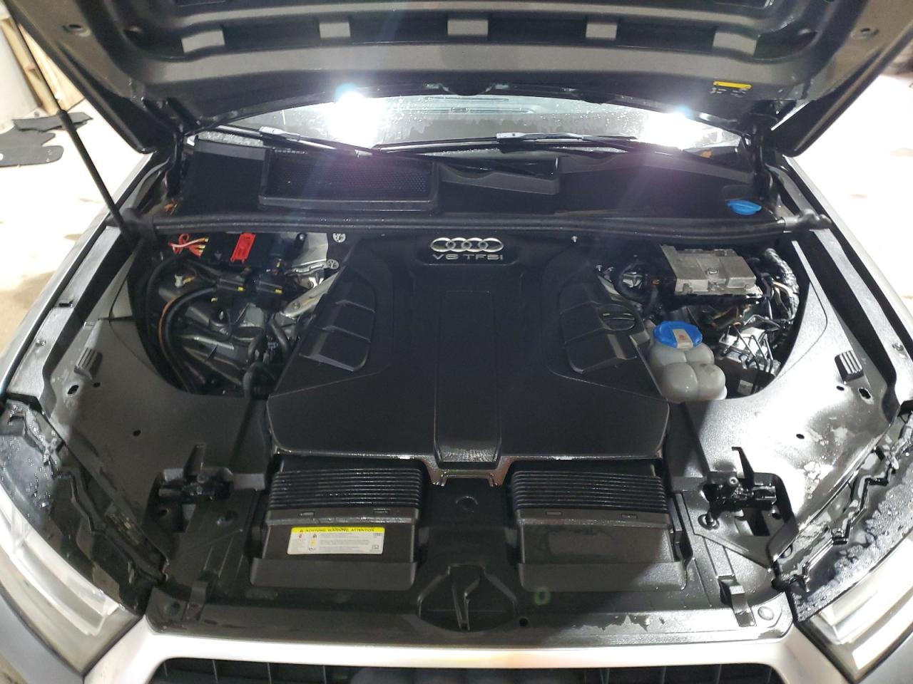 AUDI Q7 PREMIUM PLUS