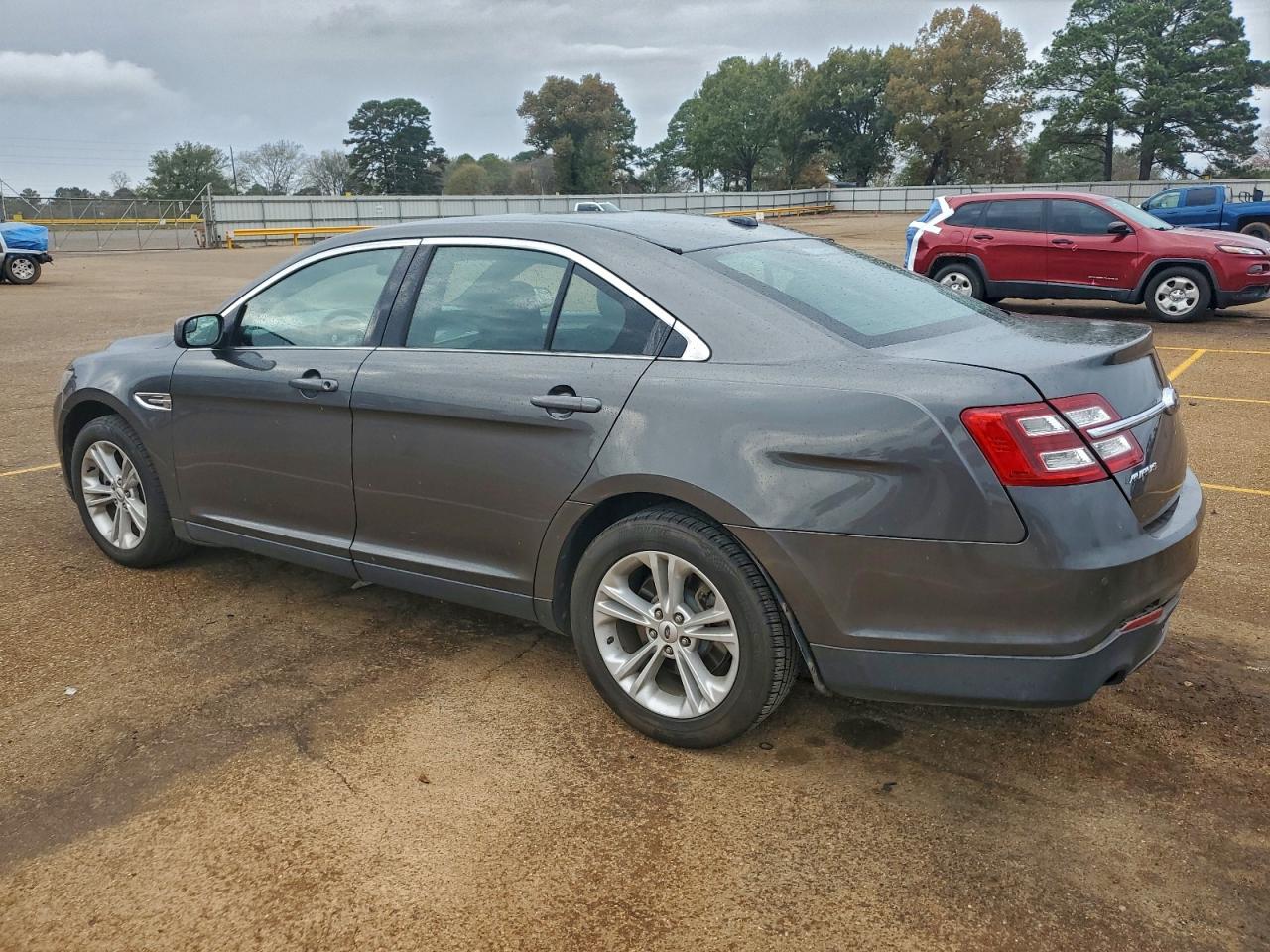 FORD TAURUS SEL