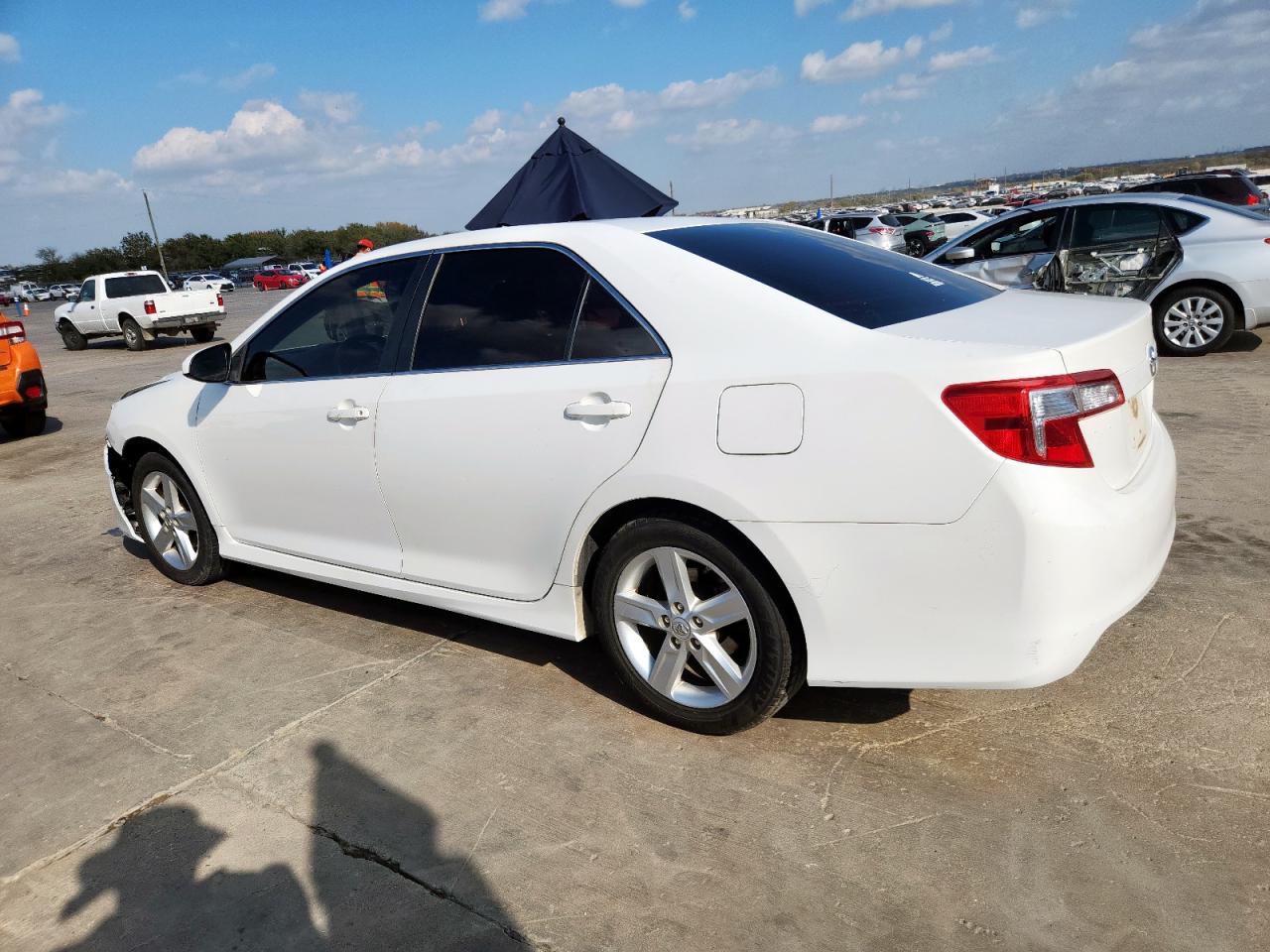 TOYOTA CAMRY L