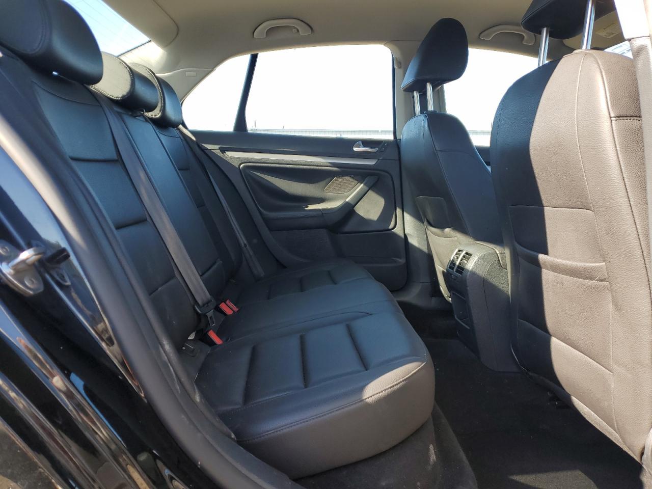 VOLKSWAGEN JETTA LIMITED