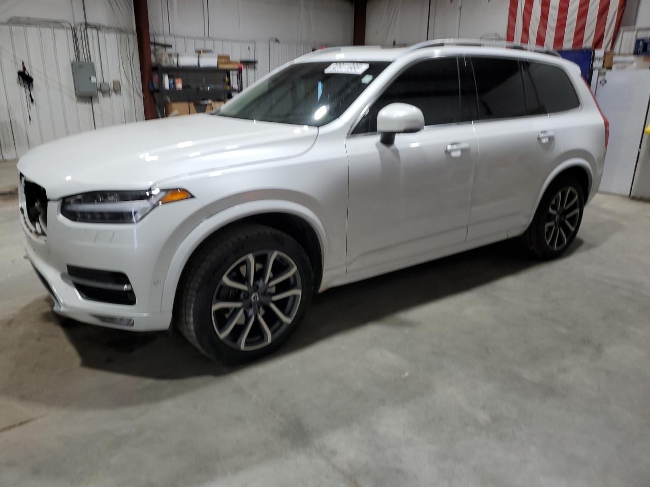 VOLVO XC90 T6 MOMENTUM