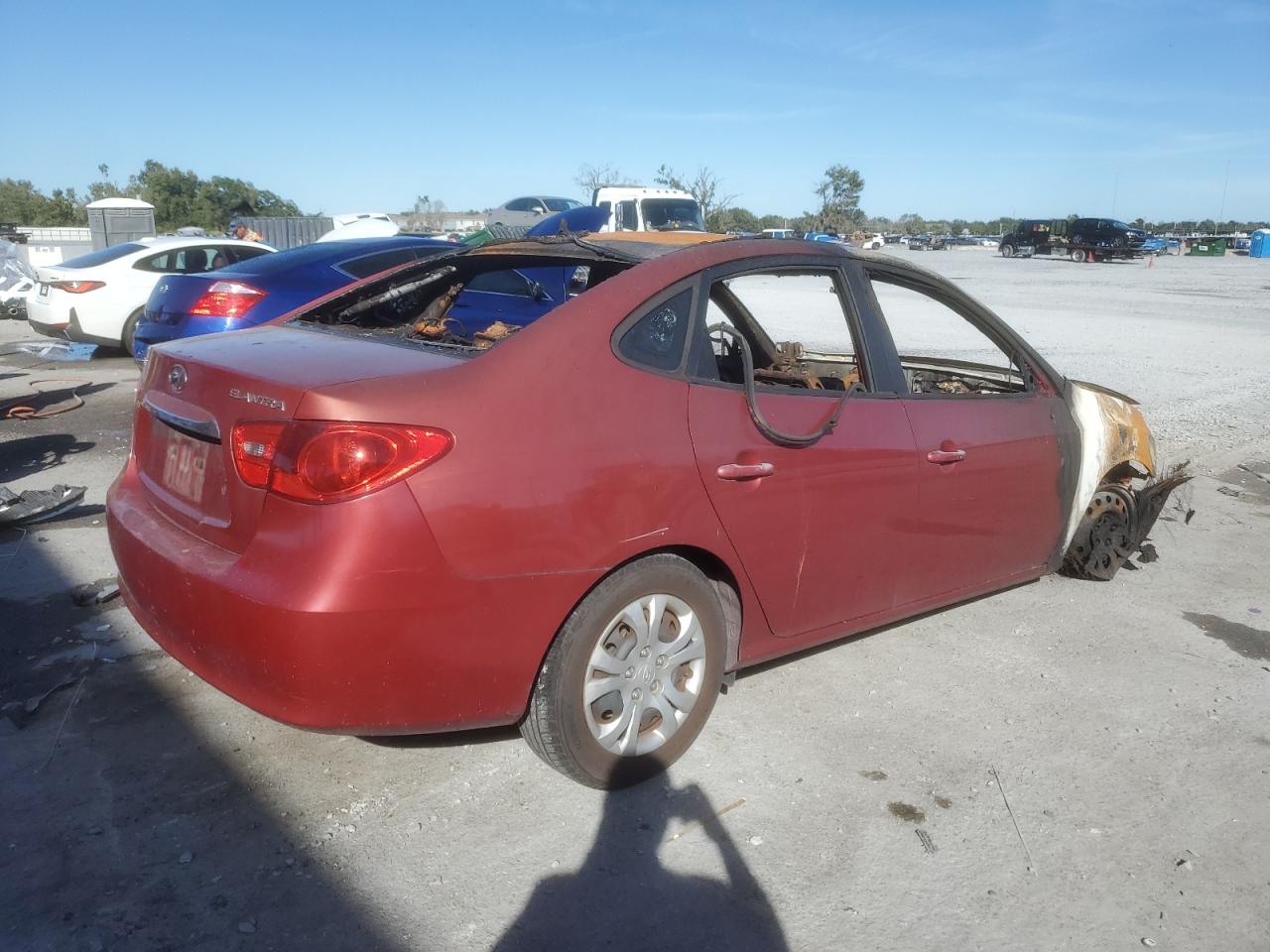 HYUNDAI ELANTRA BLUE