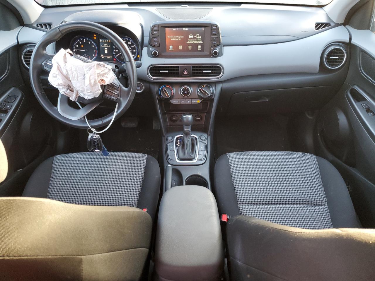 HYUNDAI KONA SEL PLUS