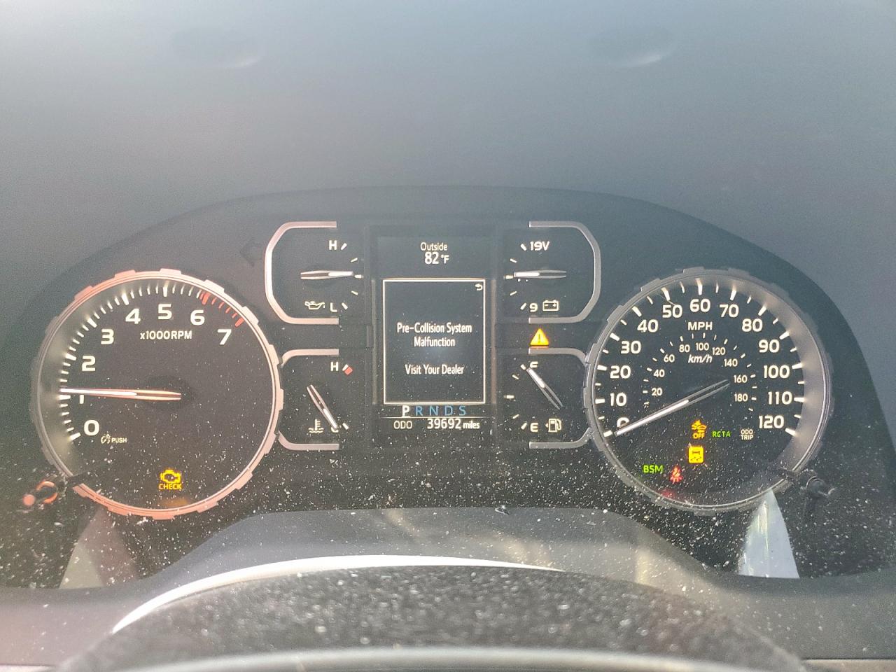 TOYOTA TUNDRA CREWMAX SR5