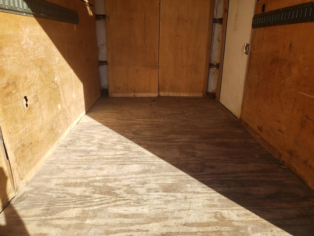 Lot #3302698002 2005 WILDWOOD TRAILER