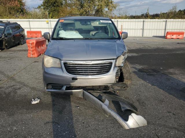 2013 CHRYSLER TOWN & COU #3303924696