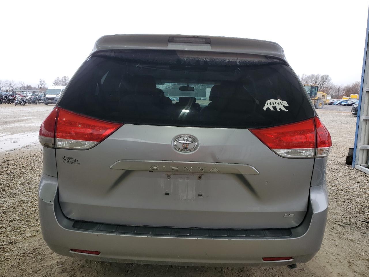 Lot #3298083134 2012 TOYOTA SIENNA LE