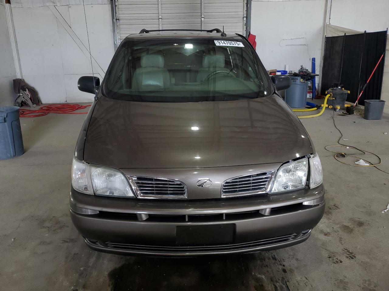Lot #3287670060 2002 OLDSMOBILE SILHOUETTE