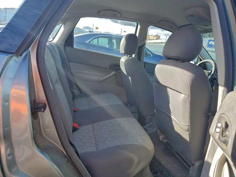 2005 FORD FOCUS ZX4 #3304271953