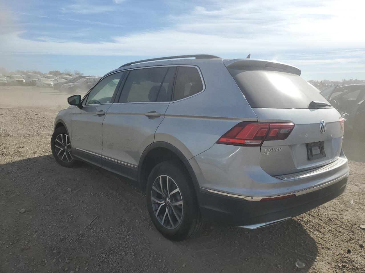VOLKSWAGEN TIGUAN SE