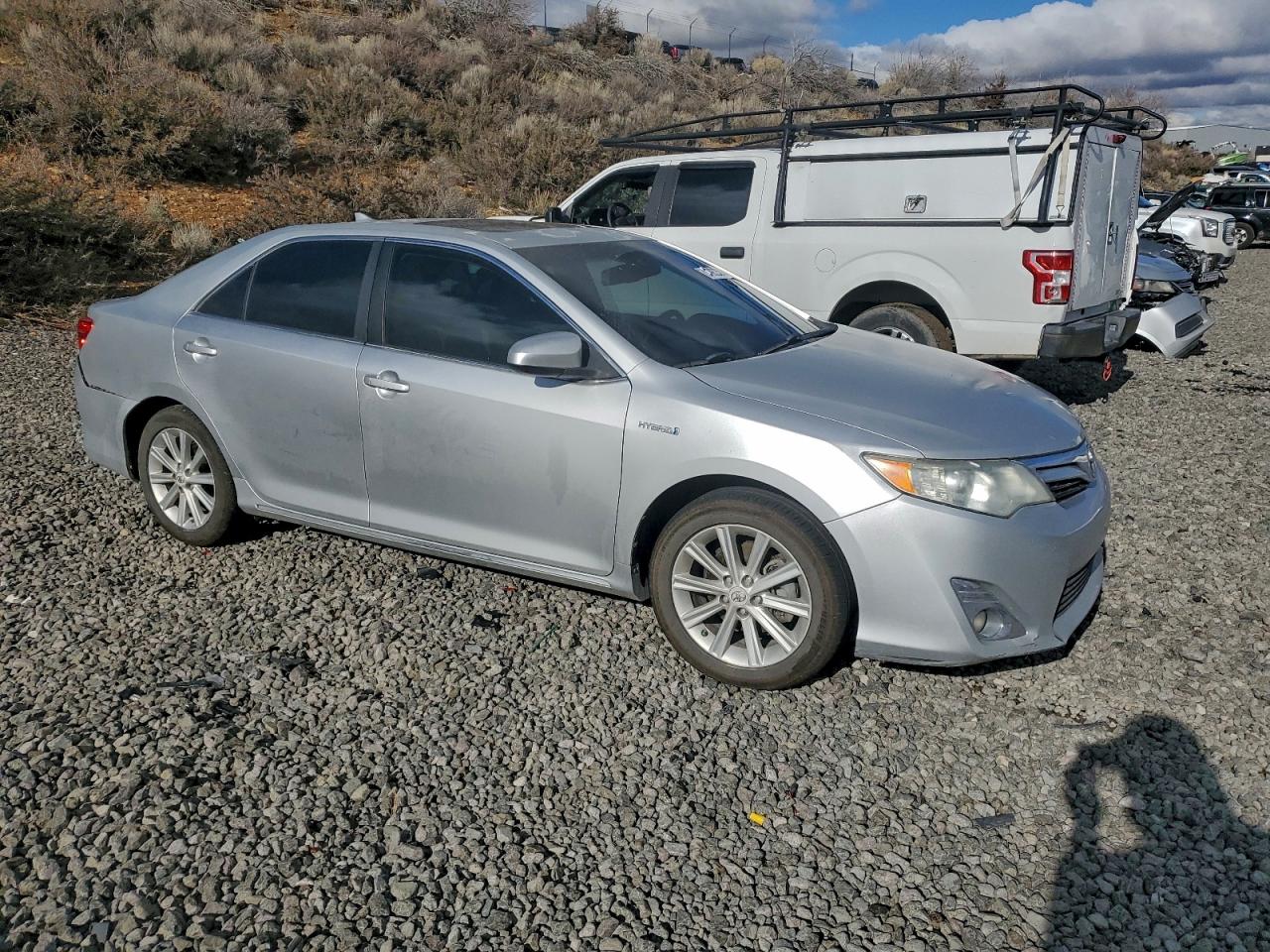 TOYOTA CAMRY HYBRID