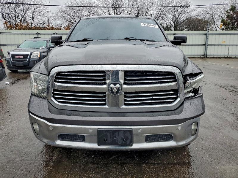 2016 RAM 1500 SLT #3315662799