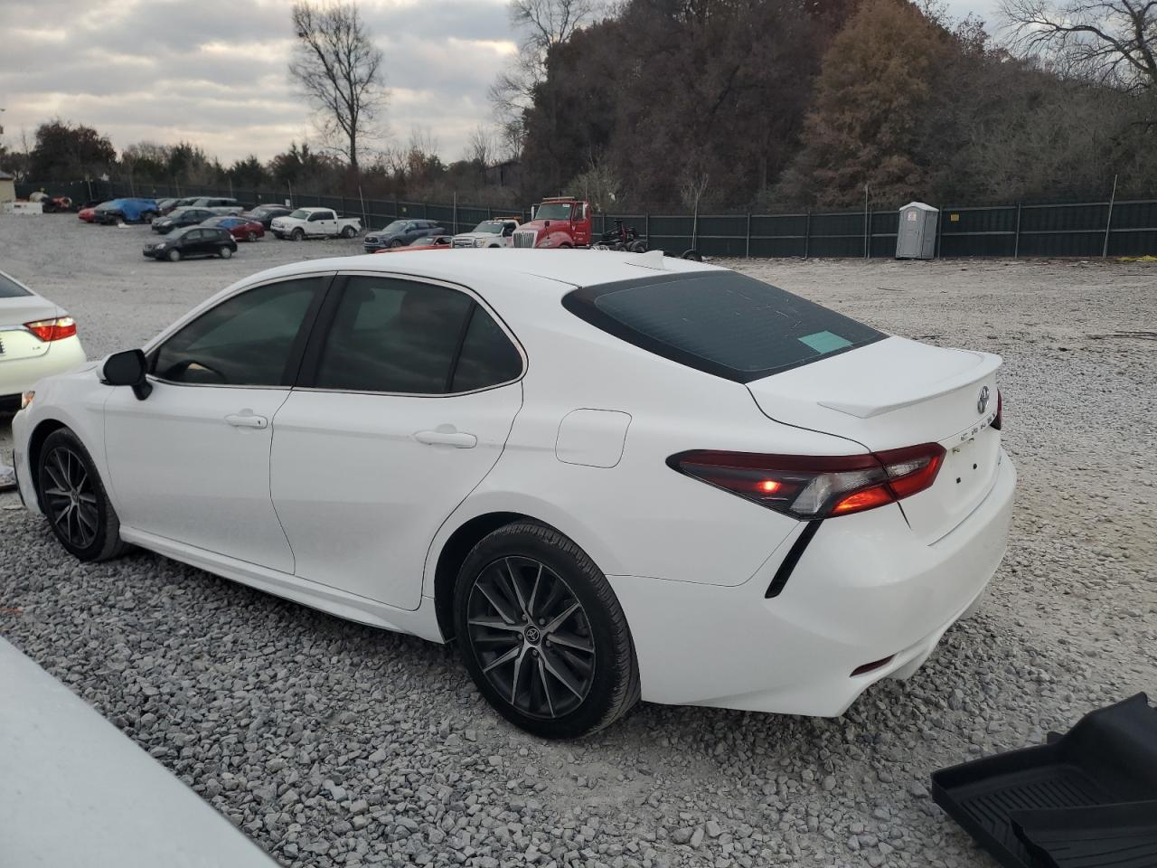 TOYOTA CAMRY SE NIGHT SHADE