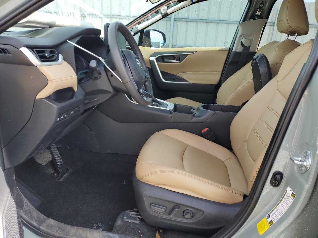 Lot #3302913061 2023 TOYOTA RAV4 XLE P