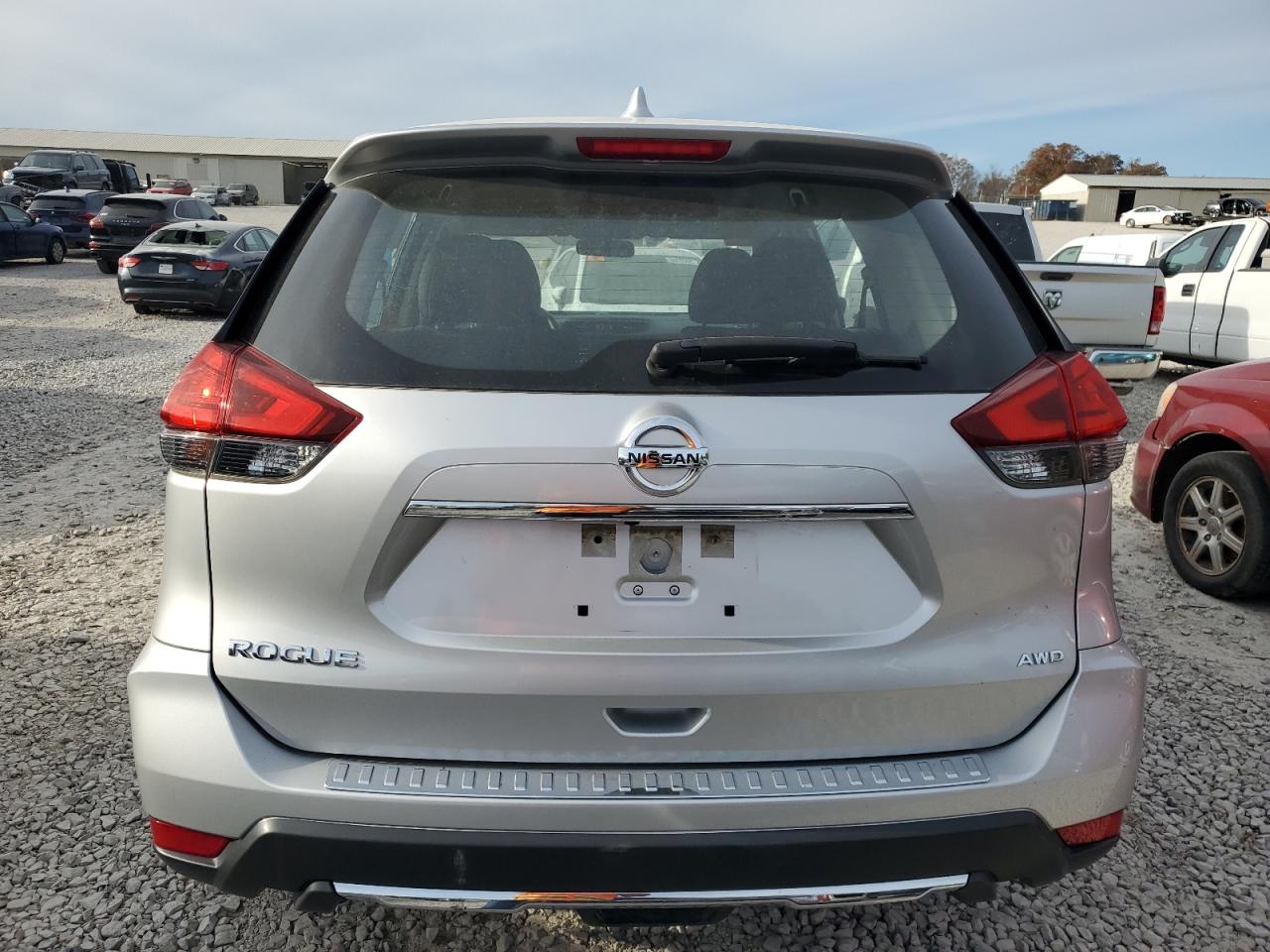 NISSAN ROGUE S