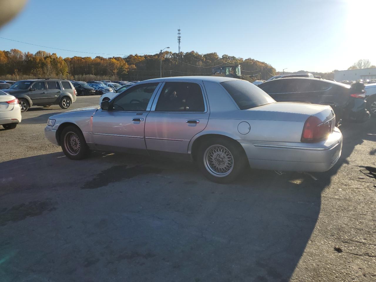 Lot #3301822365 1999 MERCURY GRAND MARQ