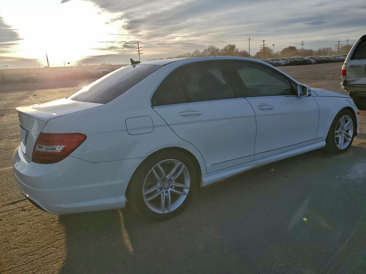 MERCEDES-BENZ C-CLASS 250