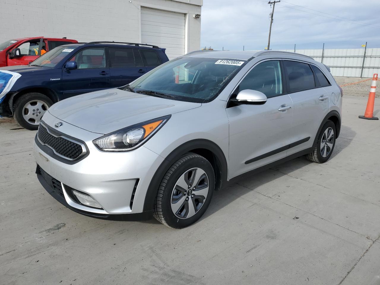 KIA NIRO EX