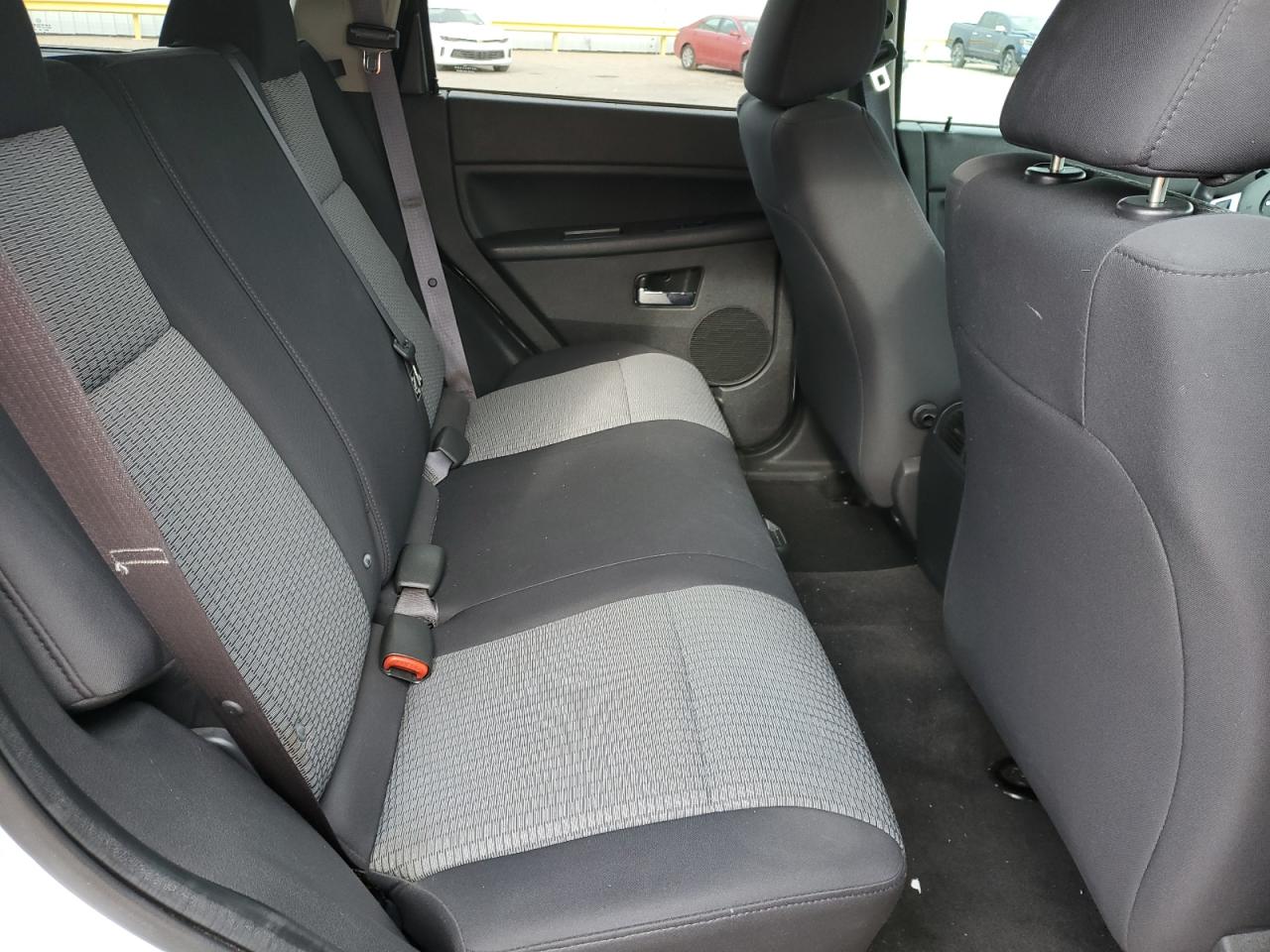 JEEP GRAND CHEROKEE LAREDO