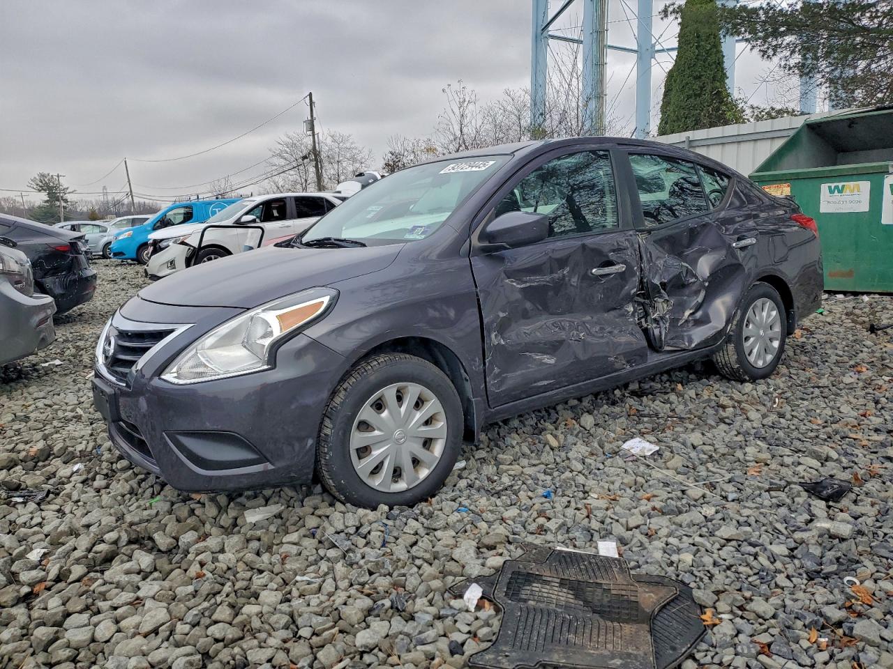 NISSAN VERSA S
