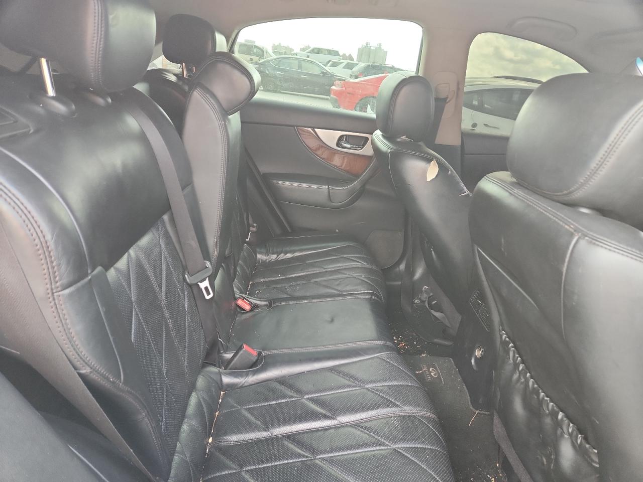INFINITI FX37