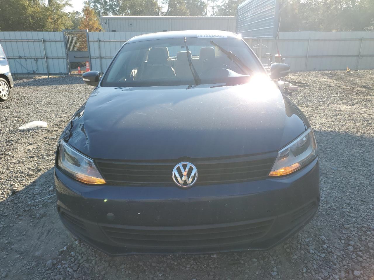 VOLKSWAGEN JETTA SE