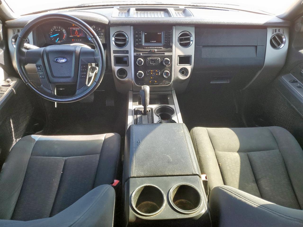 FORD EXPEDITION EL XLT