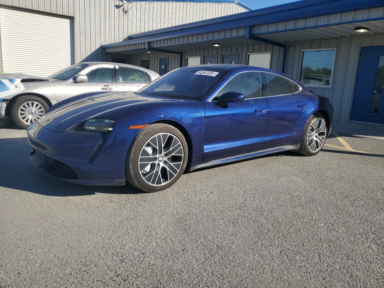 PORSCHE TAYCAN TURBO